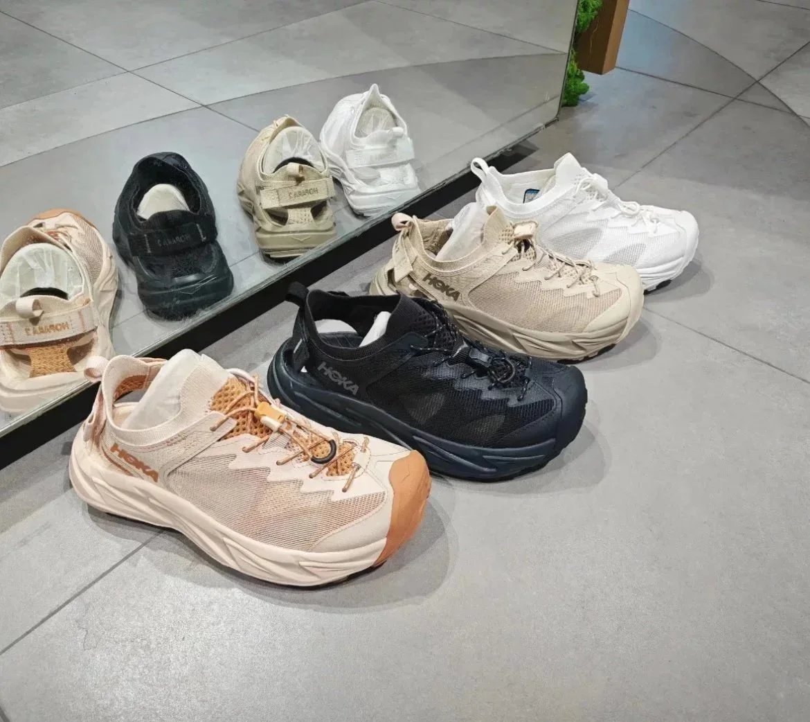 HOKA ONE ONE Hopara shoe